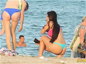 spycam Beach molten Blue bathing suit thong first-timer teenage flick