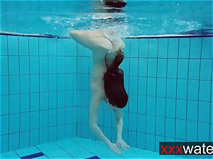 bouncy donk underwater Katrin